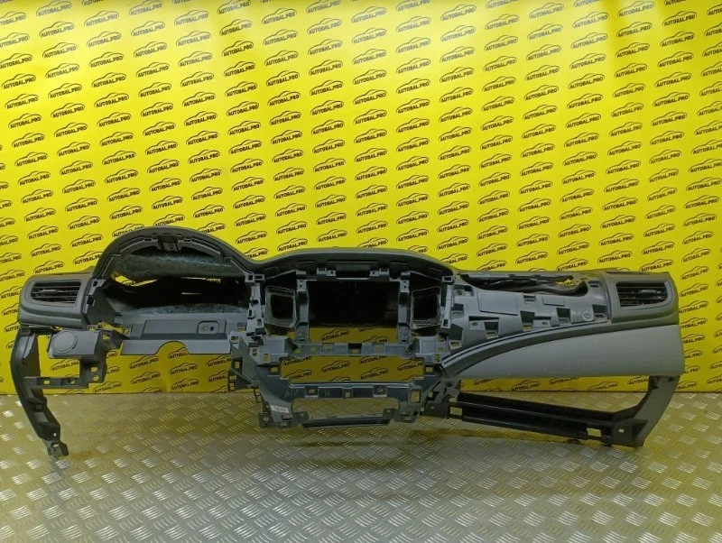 Панель передняя салона (торпедо) Mitsubishi L200 (2015-2022) 2017 MN123652XA ПИКАП 2.4 D 4N15