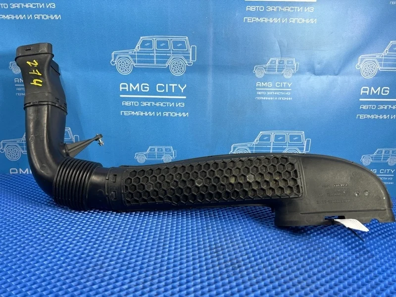Патрубок воздушного фильтра Mercedes-Benz E-Class 2015 A2740901182 W212 М274920