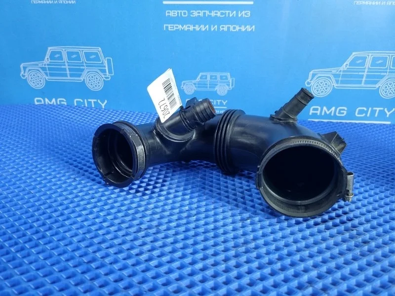 Патрубок воздушного фильтра Mercedes-Benz C-Class 2016 A2740900029 W205 М274910