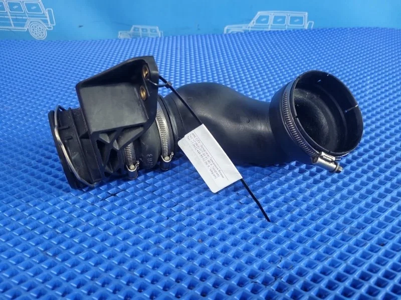 Патрубок интеркулера Mercedes-Benz C-Class A2710940682 W203 M271820