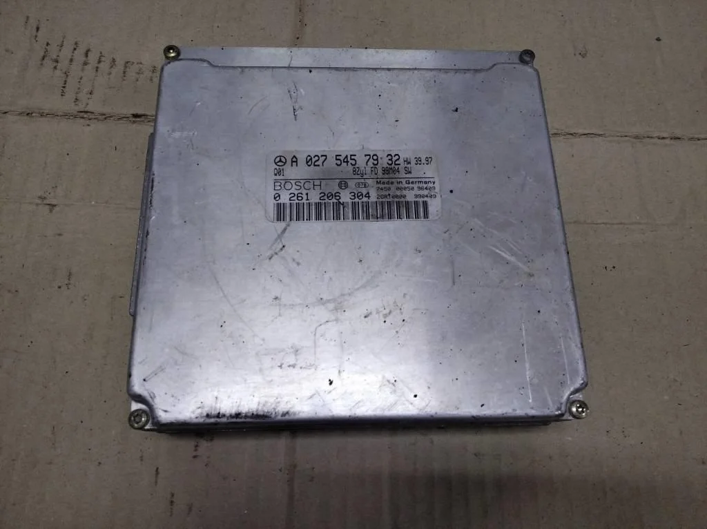 Блок управления двигателем Mercedes-Benz