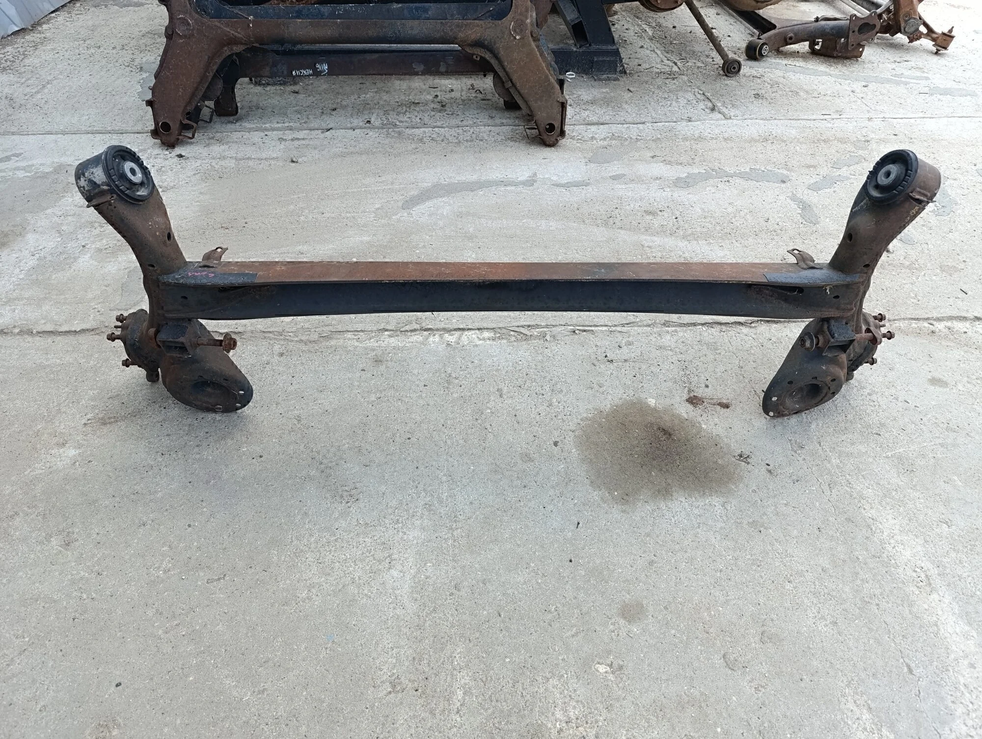 Балка задняя Solaris 2010-2017