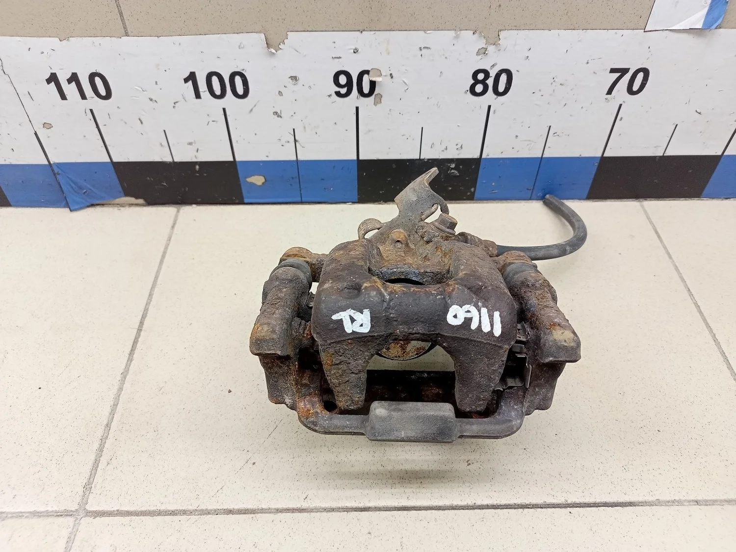 Суппорт задний левый Yeti 2009>