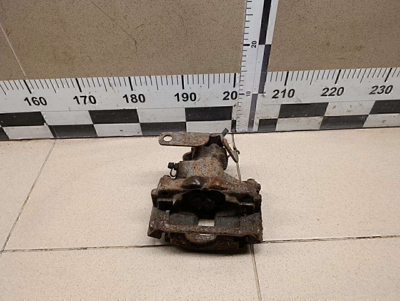 Суппорт задний правый Transit 2006-2013