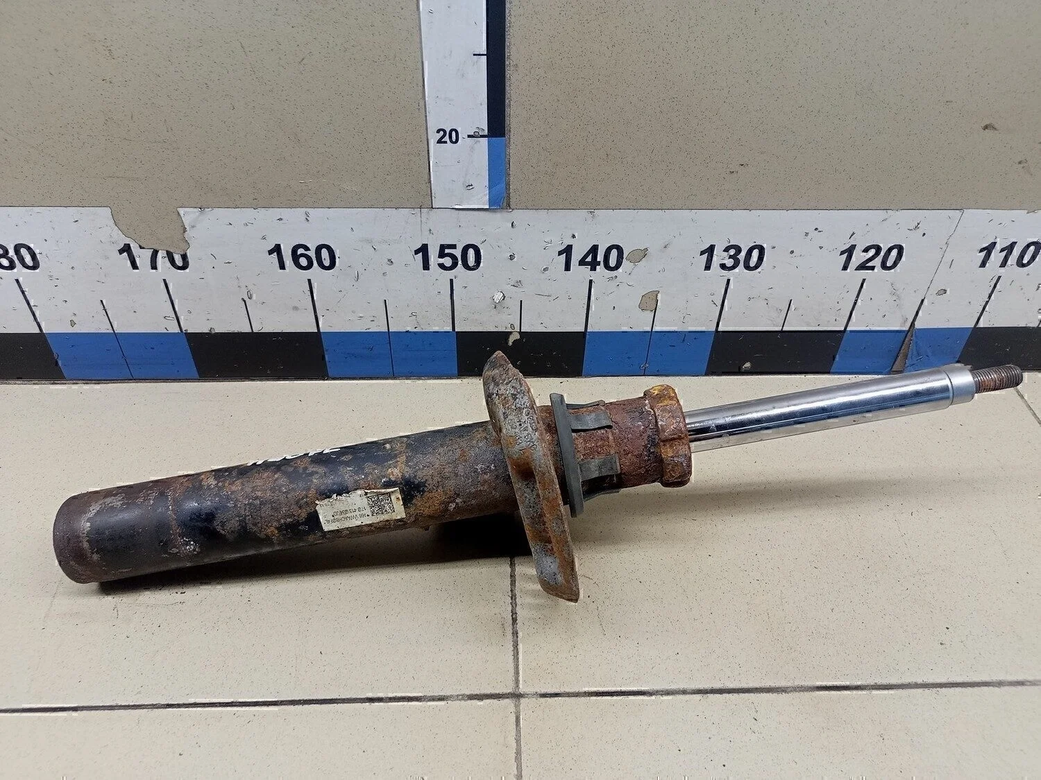 Амортизатор передний Passat [B6] 2005-2010