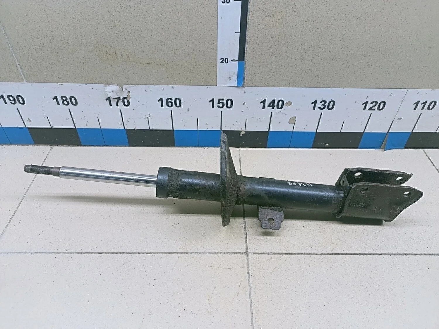 Амортизатор передний Duster 2012>