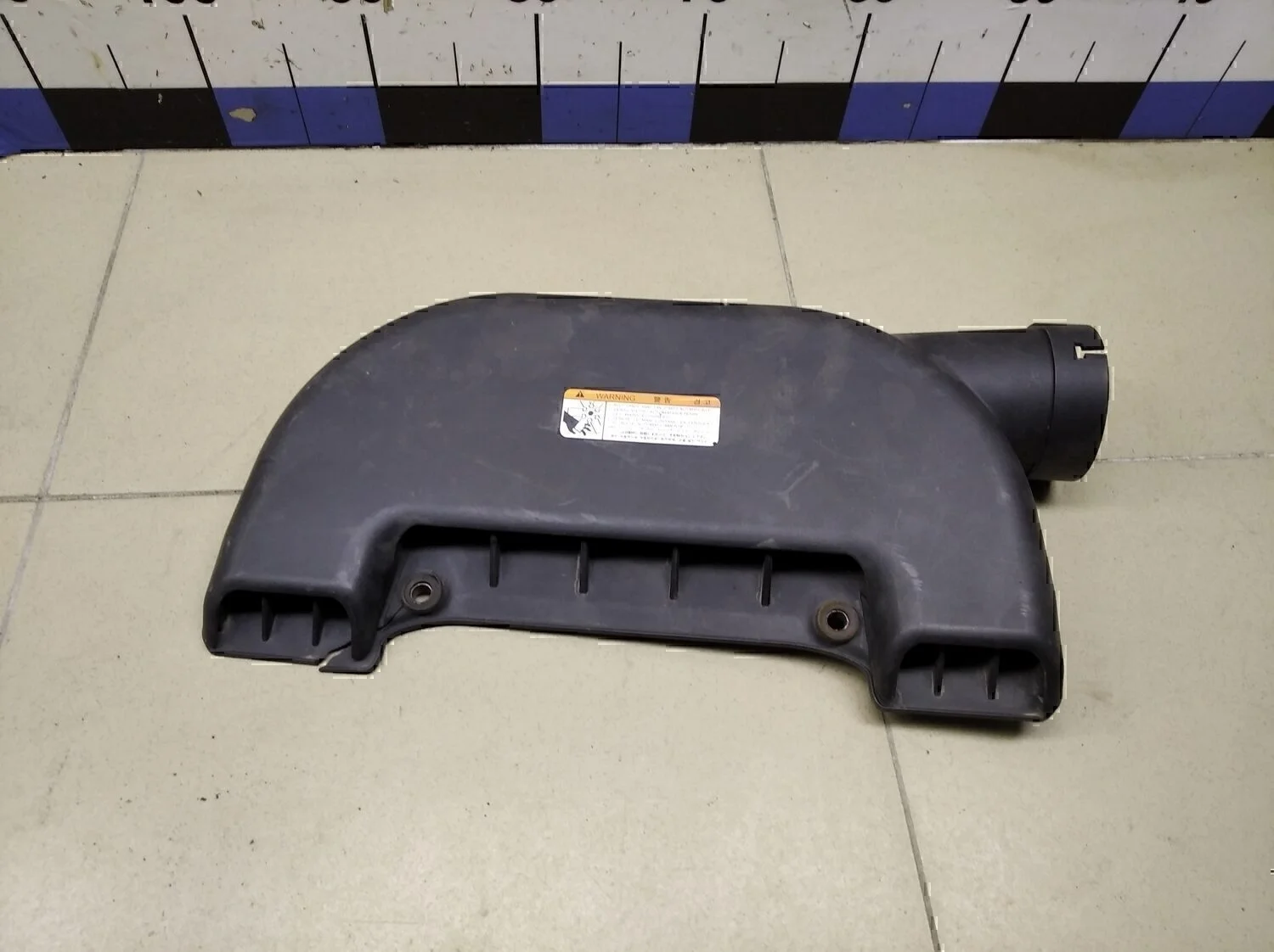 Воздухозаборник (внутри) i30 2007-2012