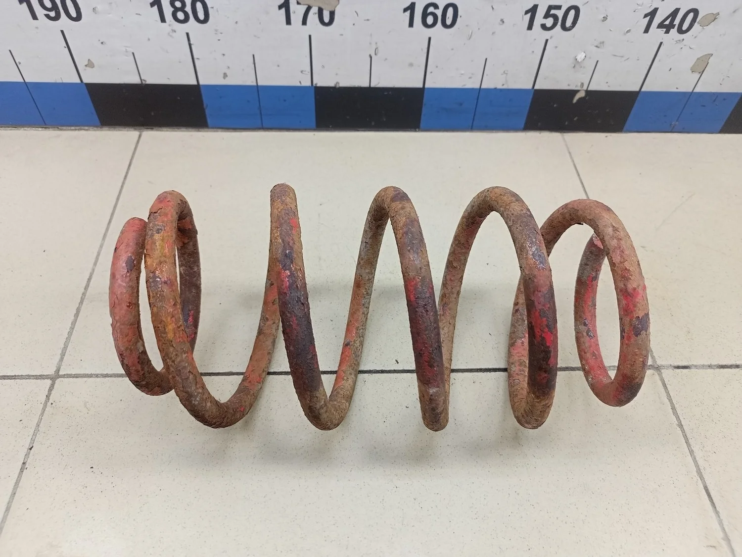 Пружина передняя Yeti 2009>