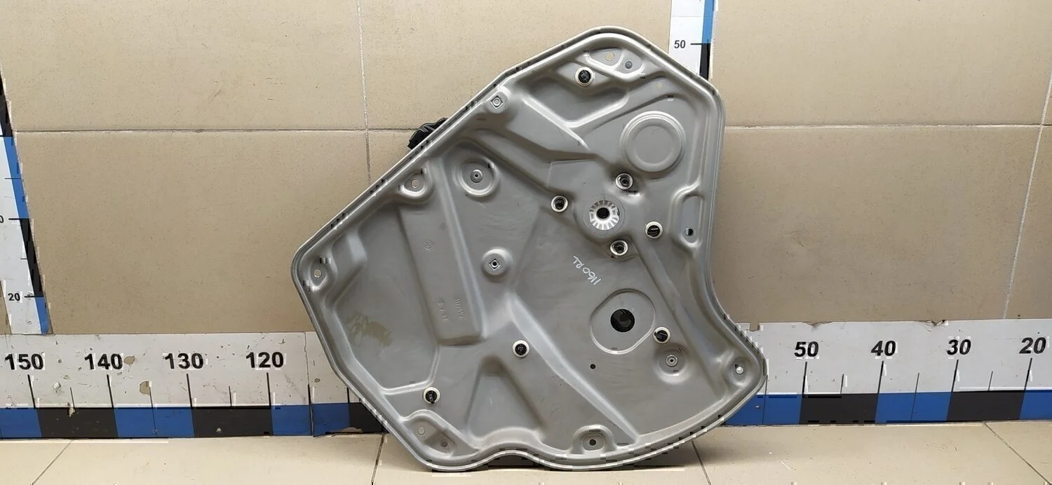 Стеклоподъемник электр. задний левый Octavia (A5 1Z-) 2004-2013