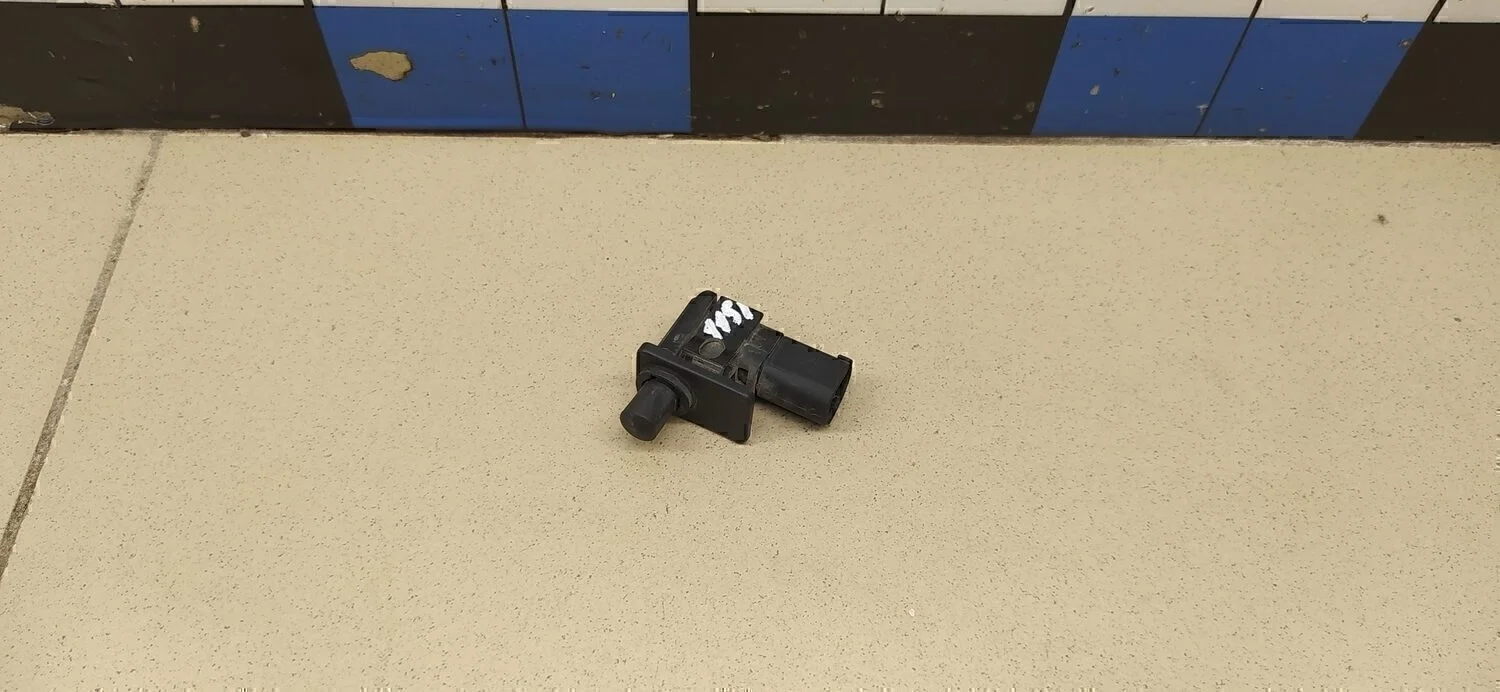 Выключатель концевой 3-серия E90/E91 2005>