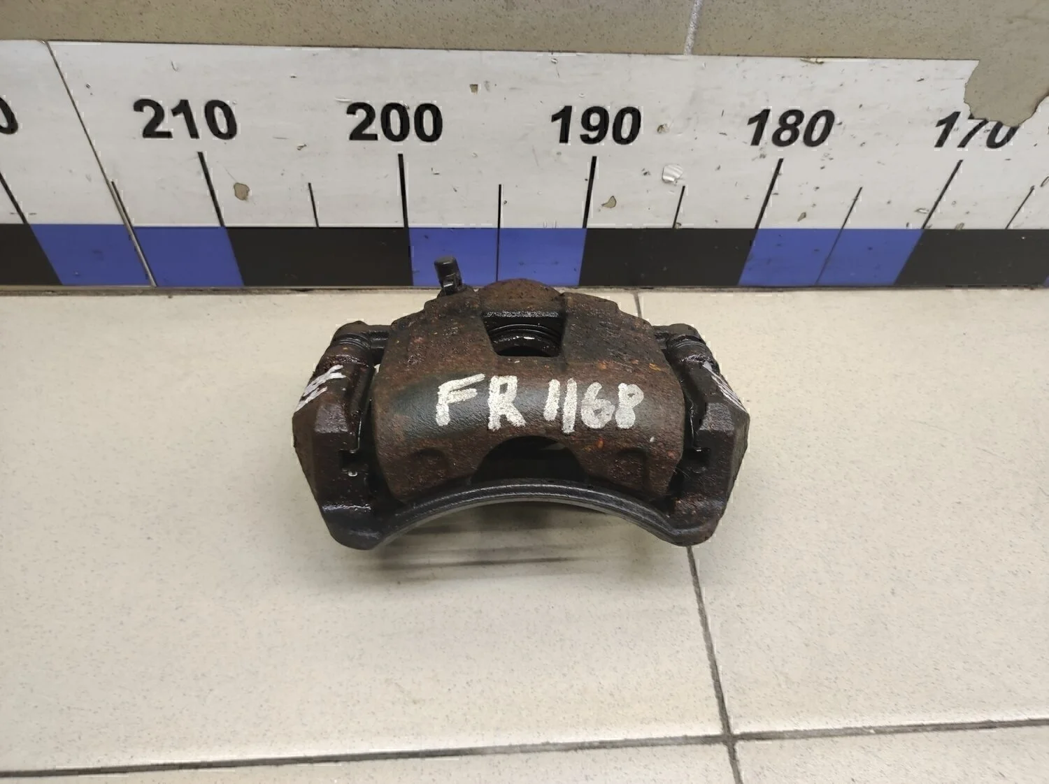 Суппорт передний правый Gentra II 2013-2015