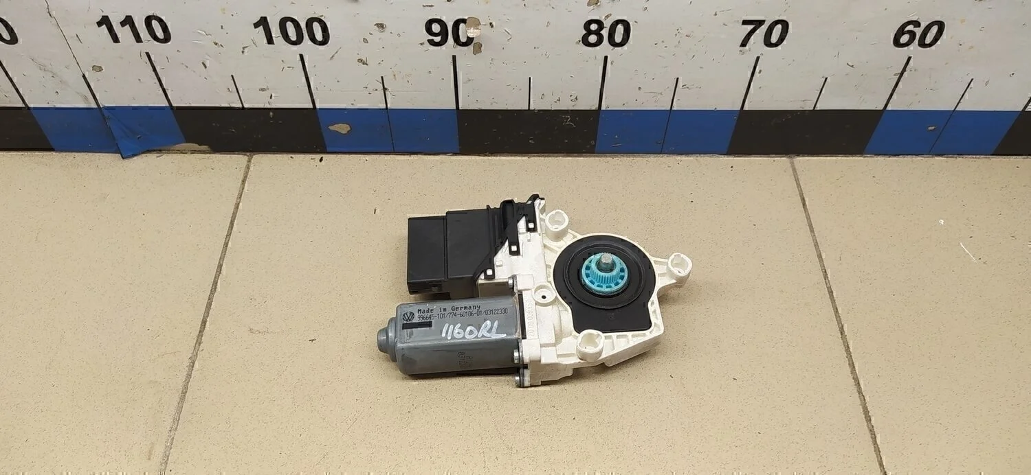 Моторчик стеклоподъемника Touran 2003-2010