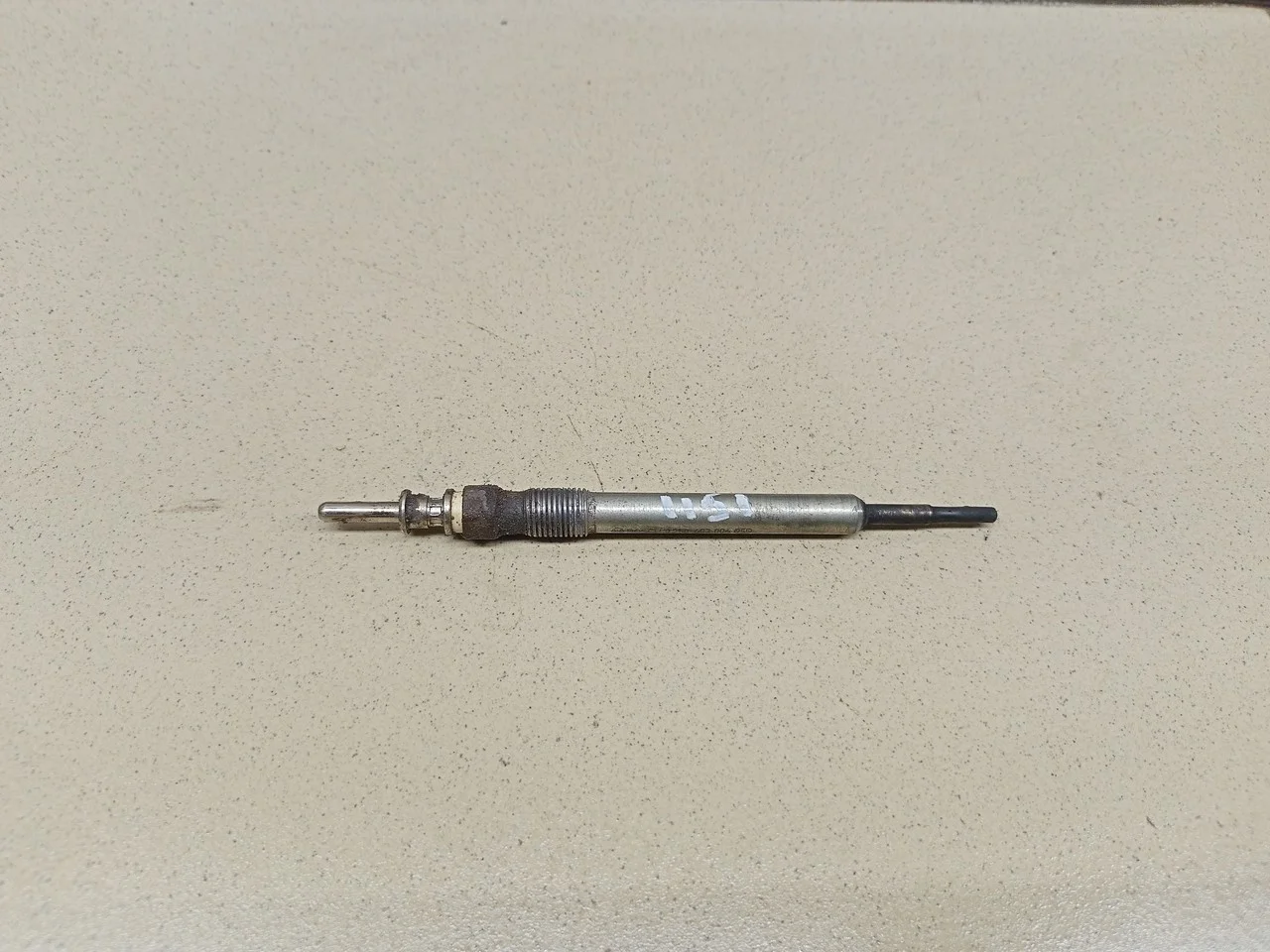 Свеча накаливания 1-серия E87/E81 2004>