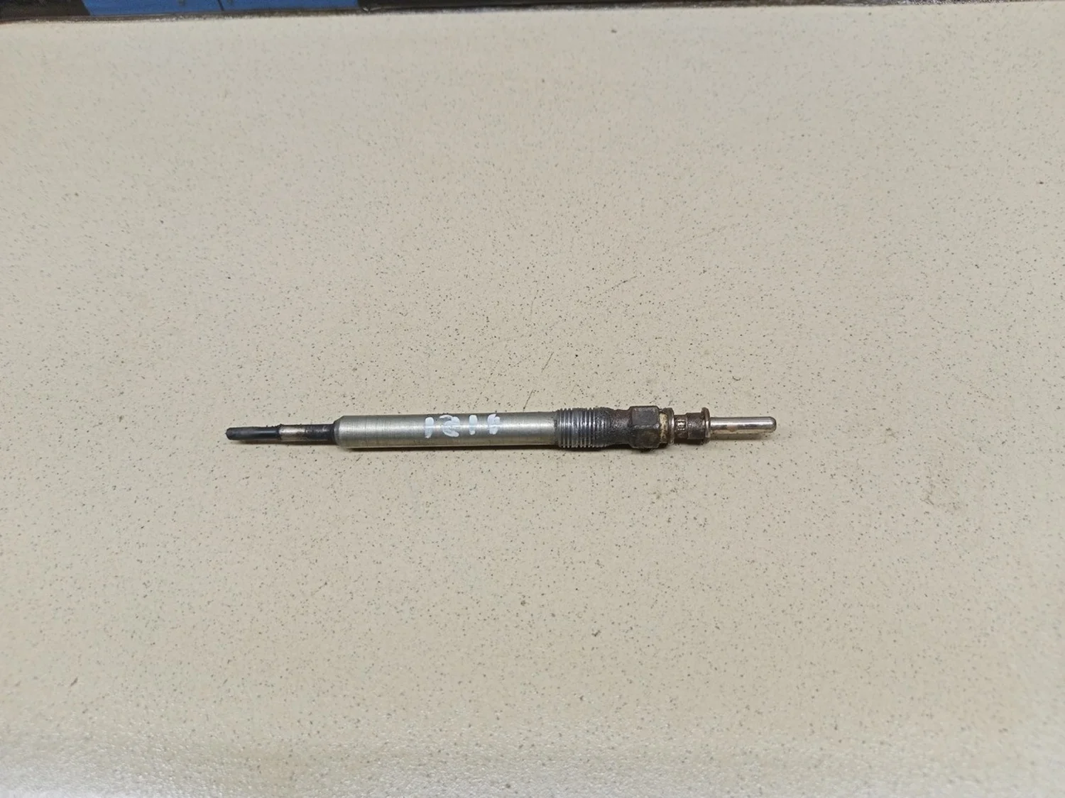 Свеча накаливания 1-серия E87/E81 2004>