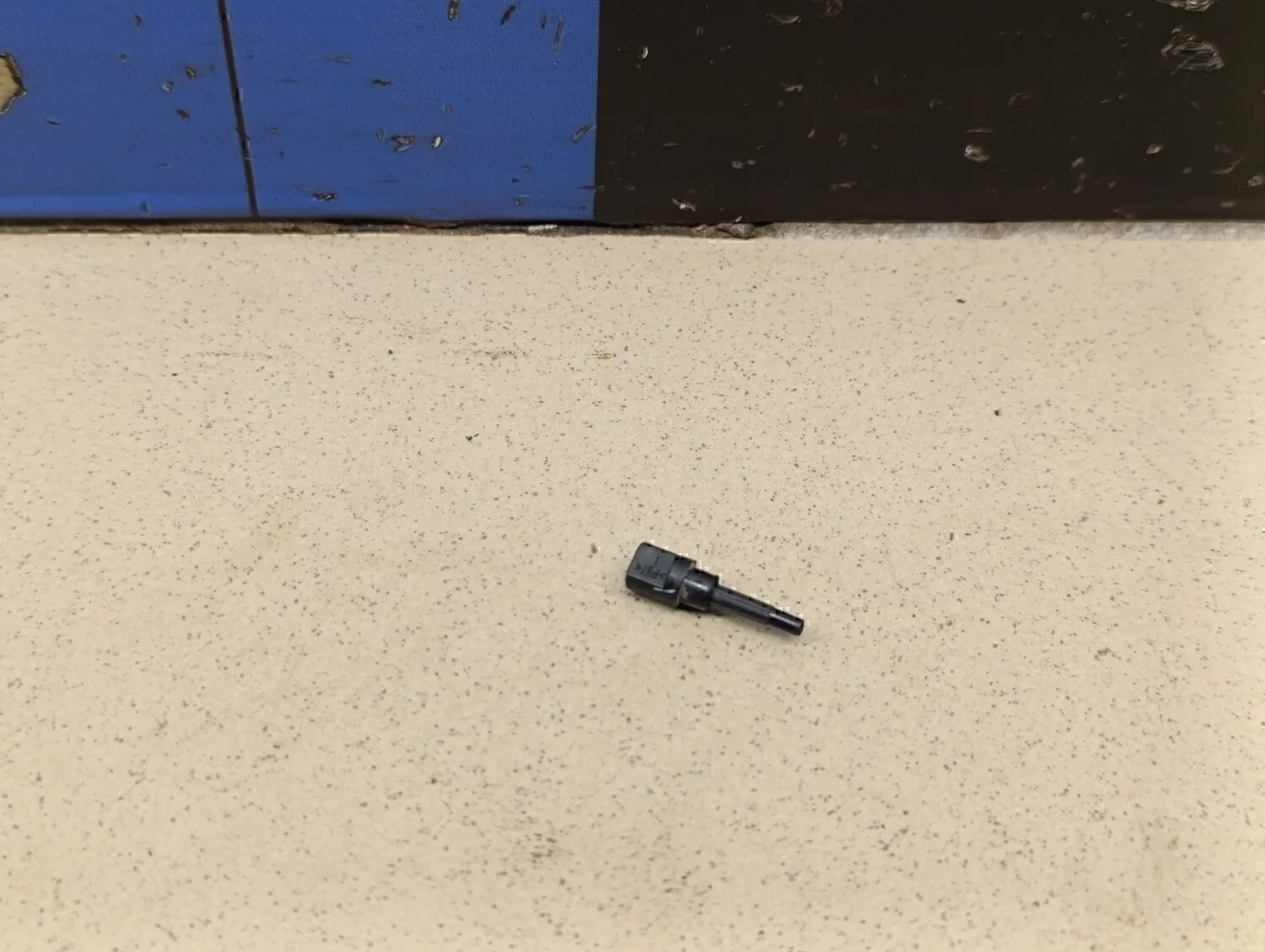 Форсунка омывателя зад стекла A3 (8L1) 1996-2003