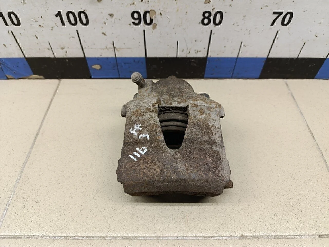 Суппорт передний правый A3 (8L1) 1996-2003