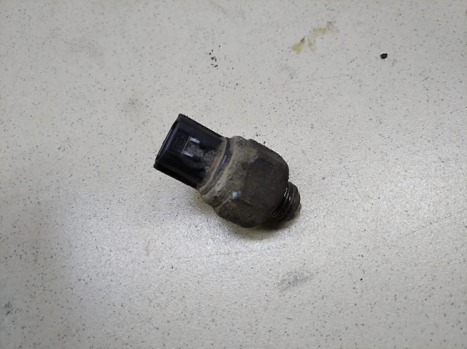 Датчик включения заднего хода i30 2007-2012