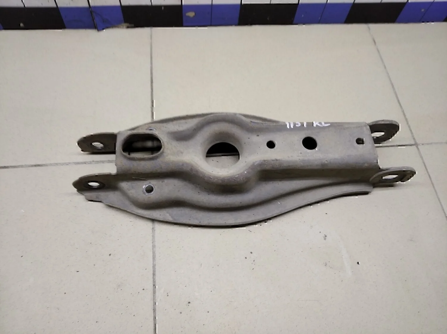 Рычаг задний нижний 1-серия E82/E88 2006>