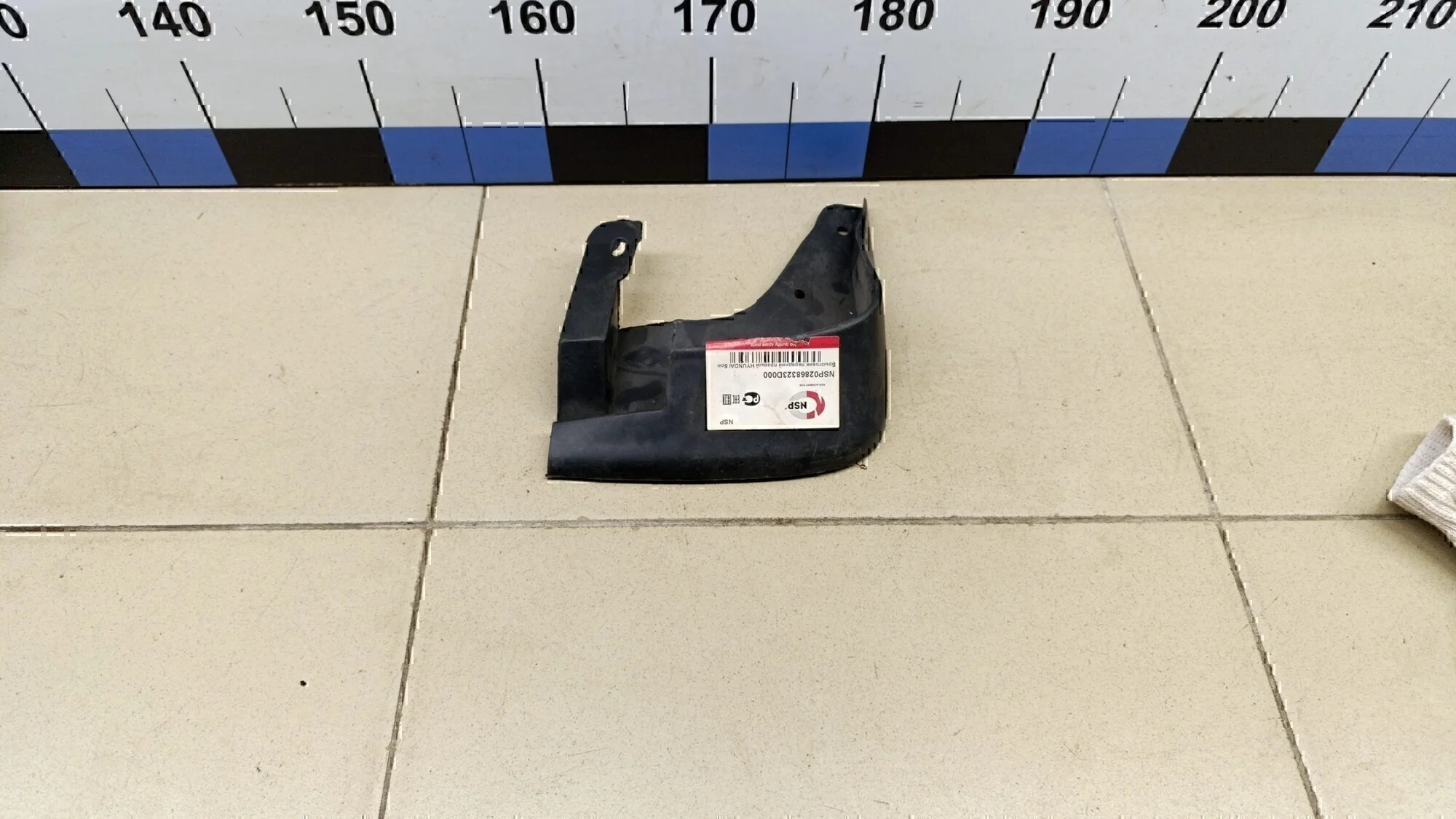 Брызговик передний правый Sonata IV (EF)/ Sonata Tagaz 2001-2012