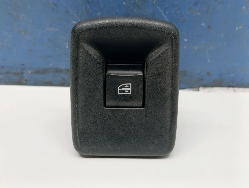 Кнопка стеклоподъемника Renault Logan 2 с 2014- 254218614R, передняя правая