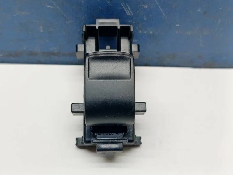 Кнопка стеклоподъемника Toyota Auris 2006-2012 8481052030 E150 1.6 1ZR, задняя левая
