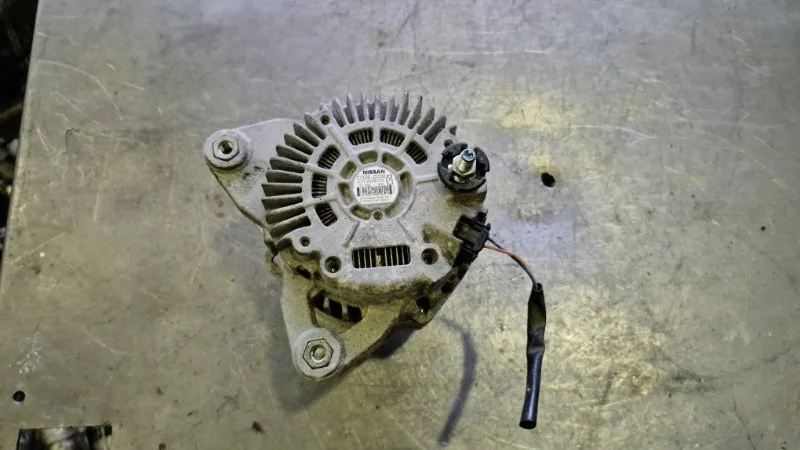 Генератор Nissan Qashqai 2011 J10E