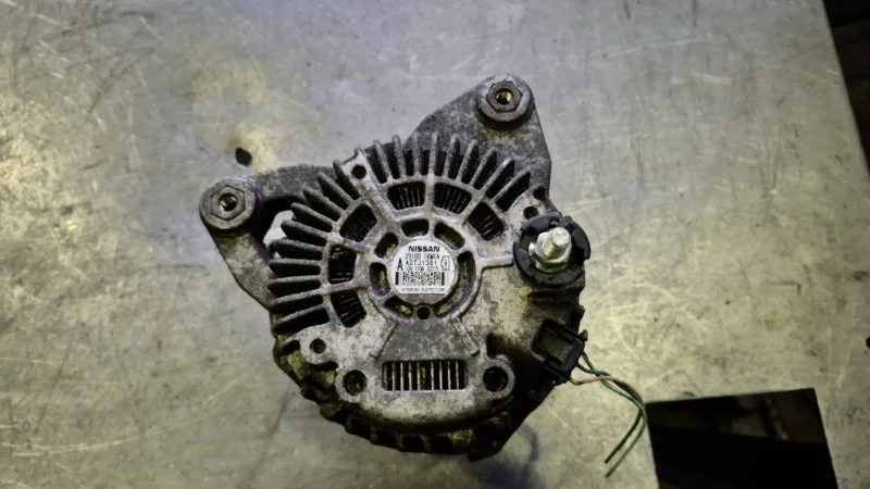 Генератор Nissan Juke 2012 F15