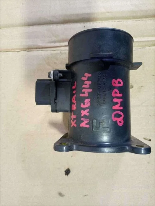 Датчик массового расхода воздуха ДМРВ Nissan X-Trail I (2000—2007)