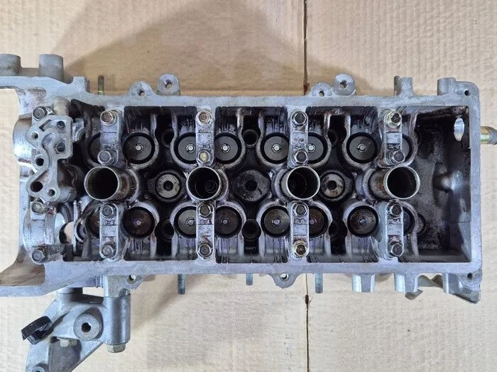 Головка блока цилиндров CR12DE Nissan March III (2002—2010)