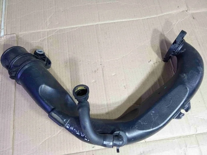 патрубок турбины Nissan Qashqai I (2006—2010)