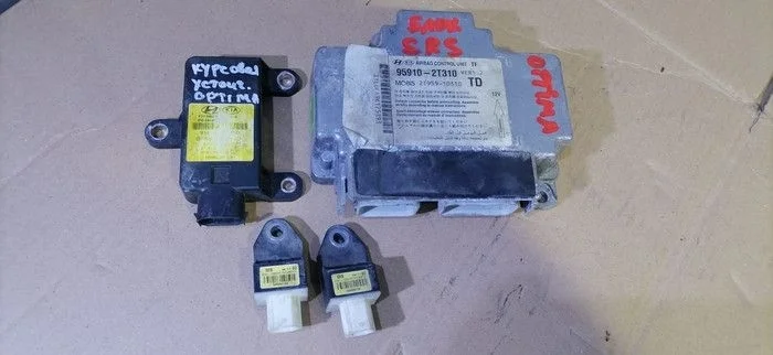 Блок SRS Kia Optima III (2010—2013)