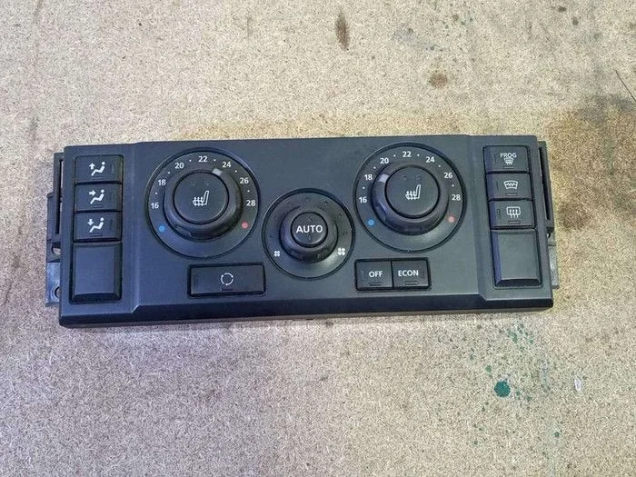 Блок управления климатом Land Rover Discovery III (2004—2009)