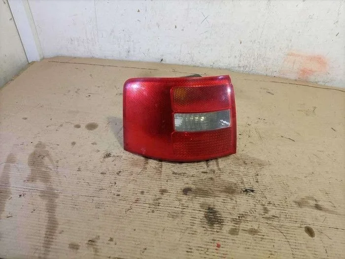 Фонарь задний левый Audi A6 C5 (1997—2001)