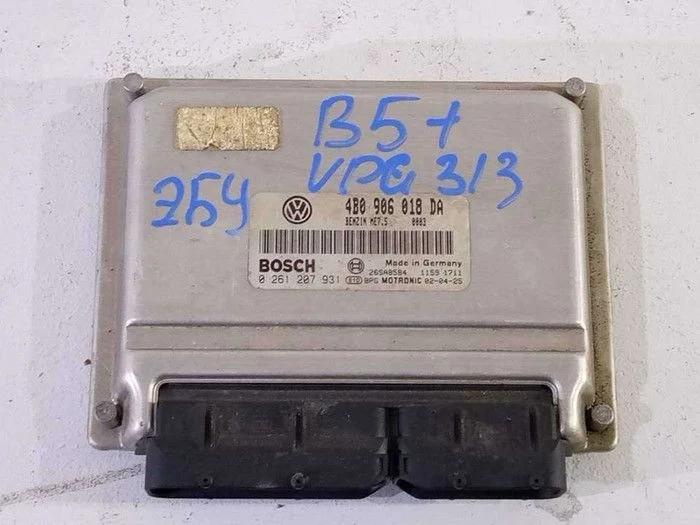 Блок управления двигателем Volkswagen Passat B5 рестайлинг (2000—2005)