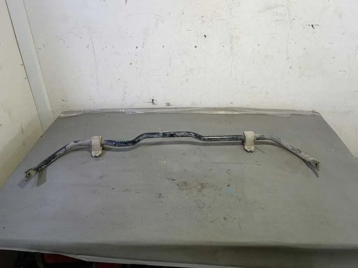 Стабилизатор передний Skoda Octavia II рестайлинг (2008—2013)