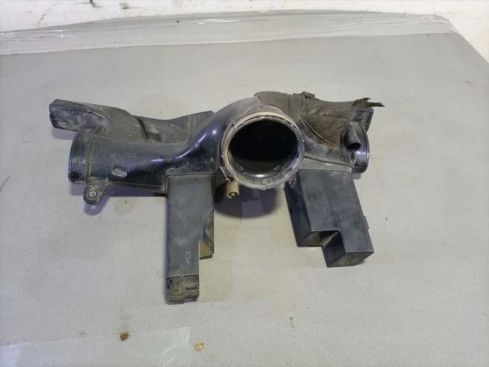 Патрубок впускного коллектора Land Rover Range Rover Sport I рестайлинг (2009—2013)