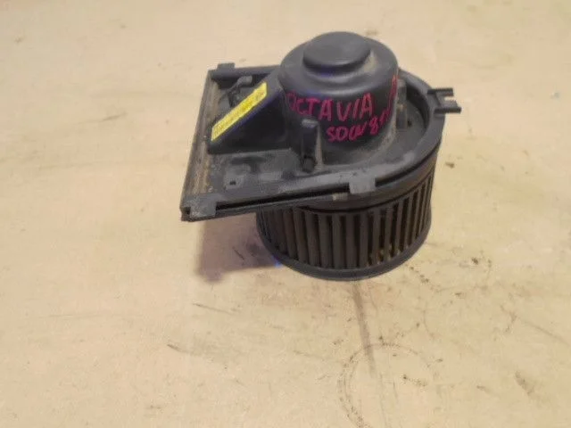 мотор печки Skoda Octavia I (1996—2000)