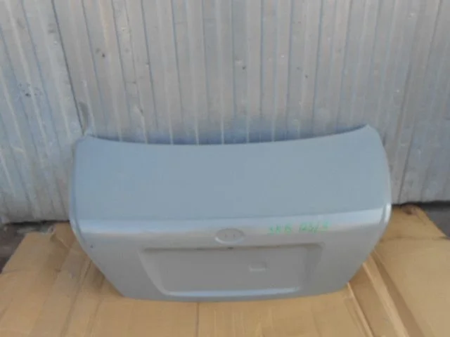 Крышка багажника Hyundai Elantra III (2000—2003)