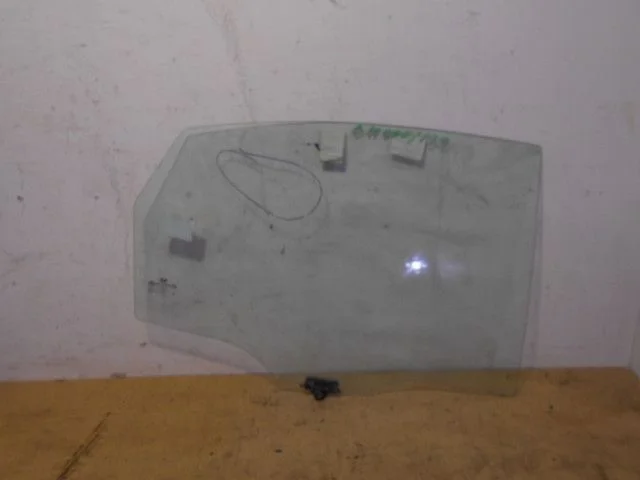 Стекло двери задней правой Hyundai Elantra IV (2006—2011)