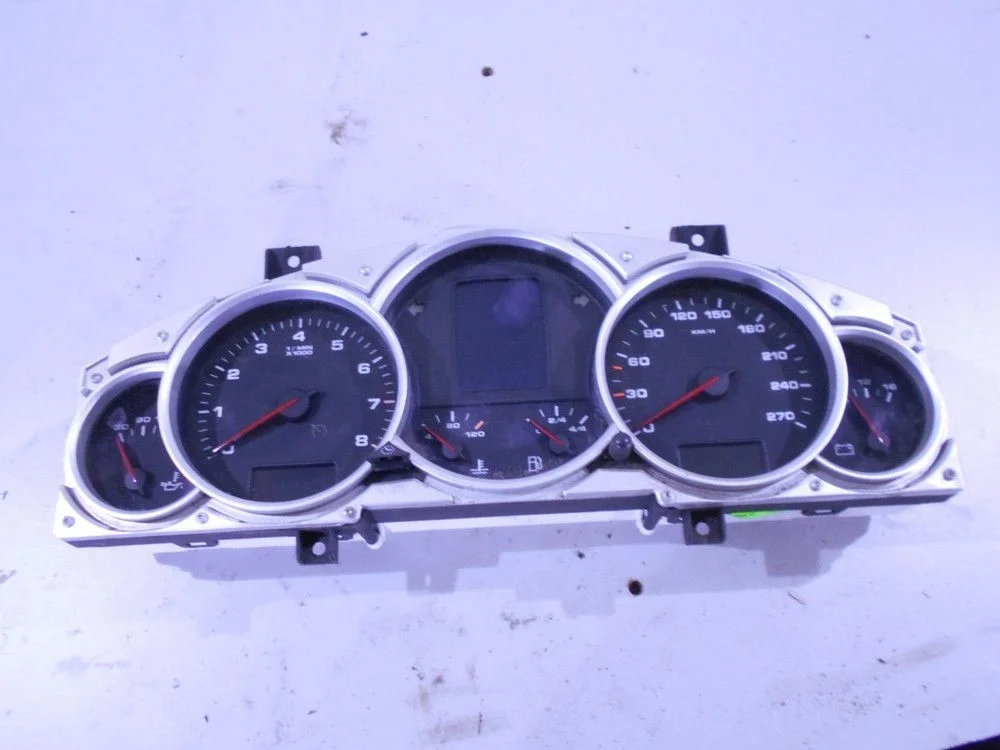 Панель приборов Porsche Cayenne I (2002—2007)