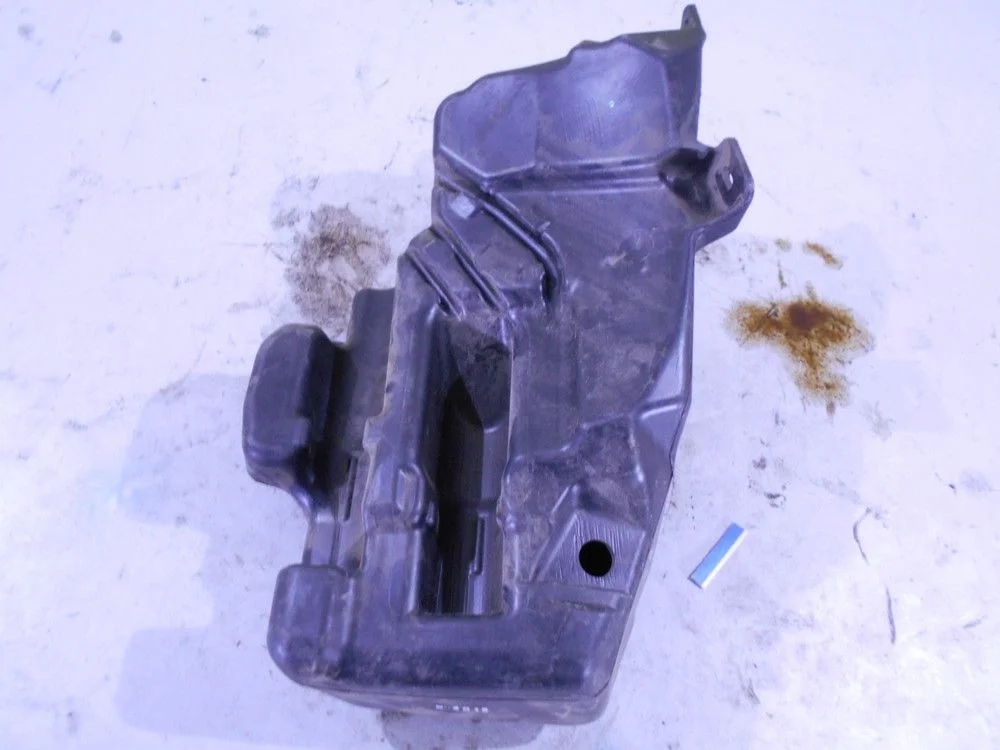 Бачок омывателя Opel Astra J (2009—2012)