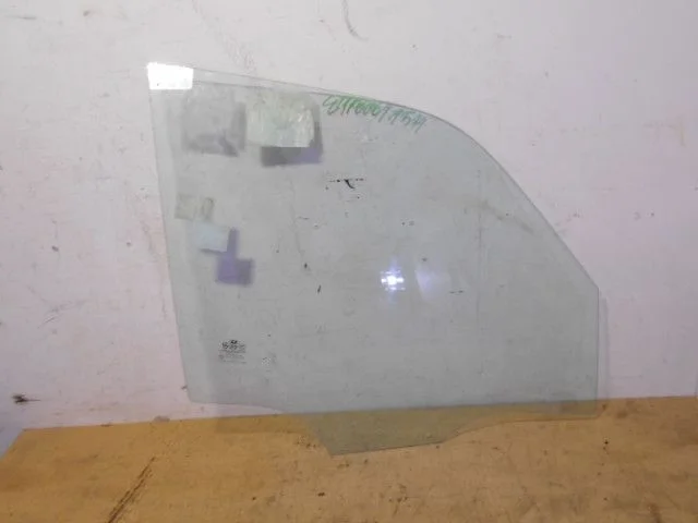 Стекло двери передней правой Hyundai Lavita I (2001—2007)