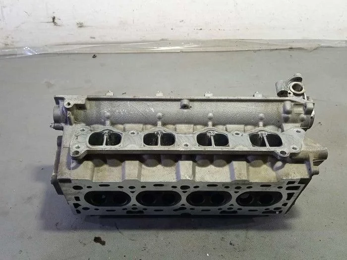 Головка блока цилиндров Opel Astra H (2004—2007)