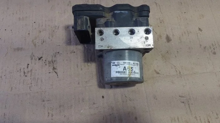 Блок ABS Hyundai Solaris I (2010—2014)