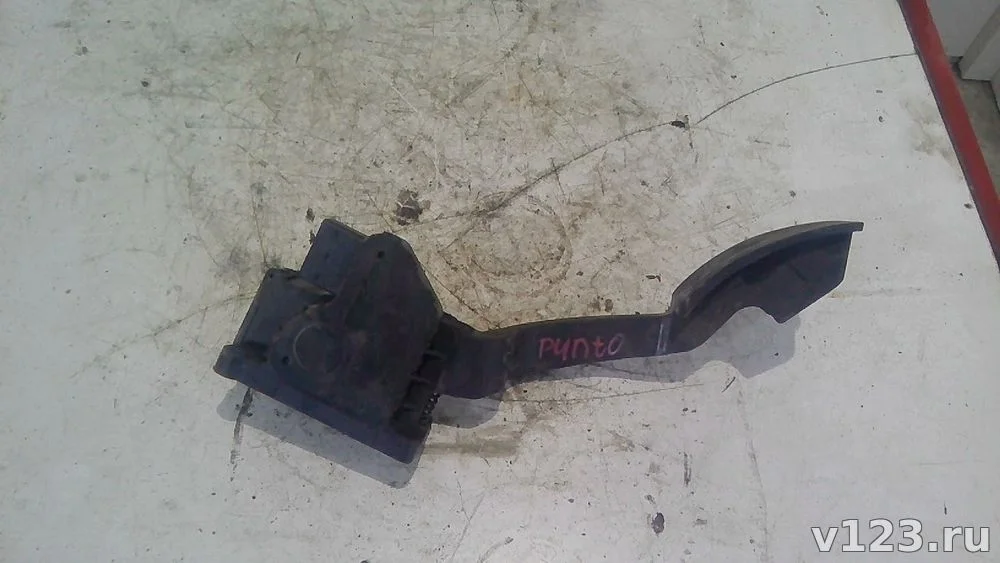 Педаль газа FIAT Punto III (2005—2010)