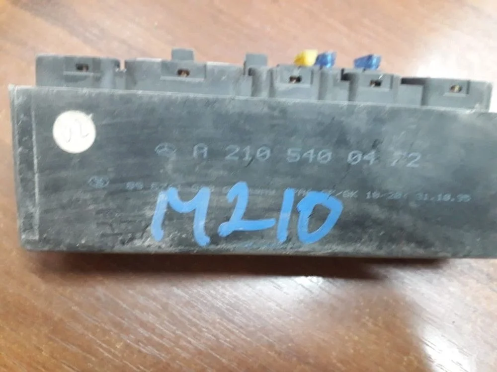 Блок предохранителей Mercedes-Benz E-класс W210/S210 (1995—1999)