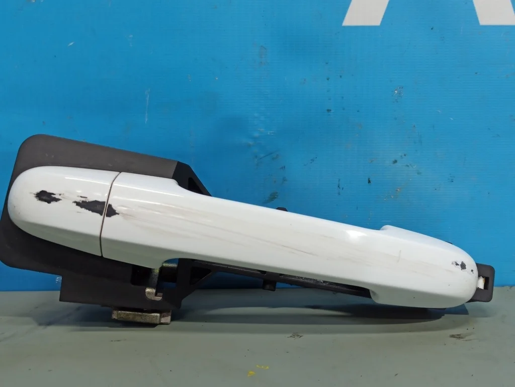 ручка двери Kia Ceed 1 2010-2012 15.06.2011