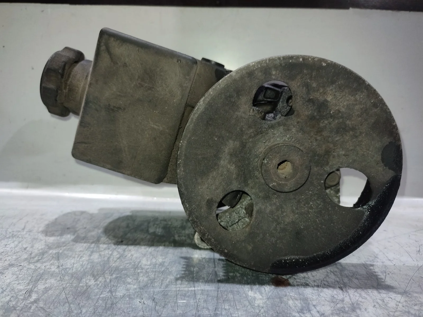 Насос гур Ssang Yong Actyon 2007 C100