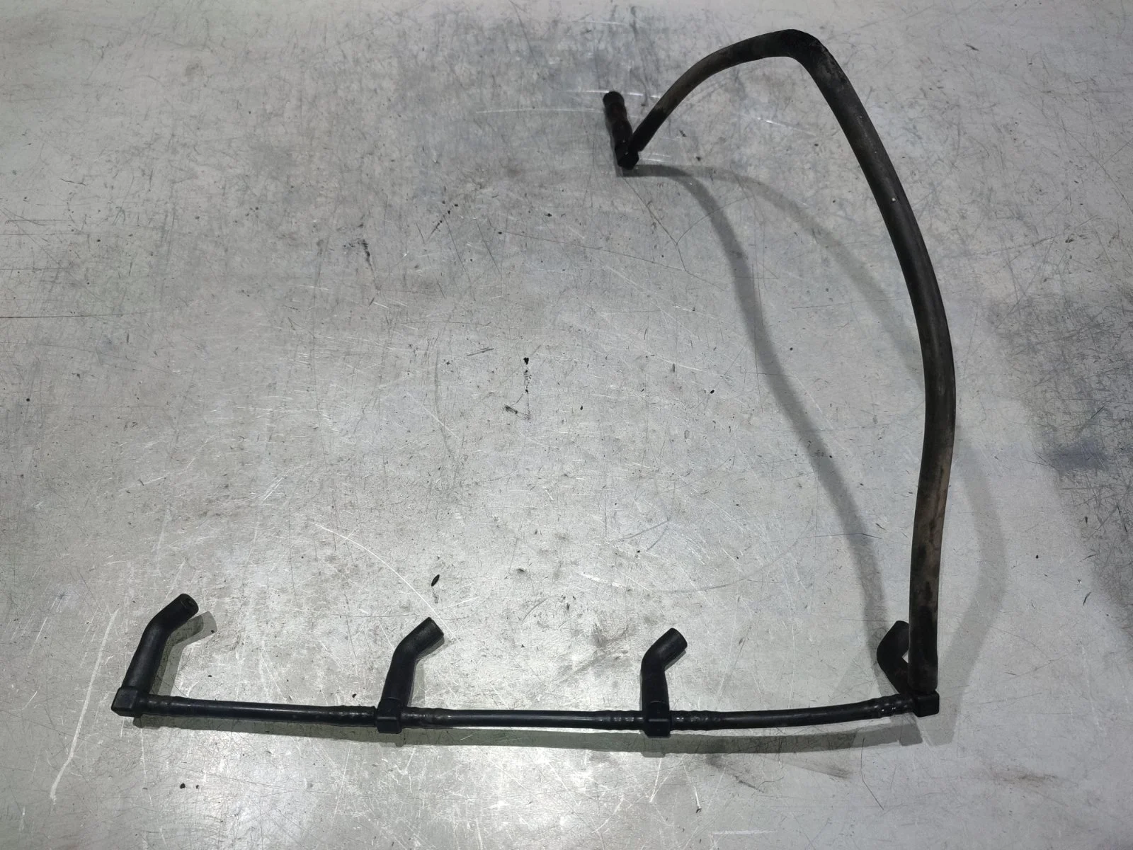 Трубка топливная Ssang Yong Actyon 2007 C100