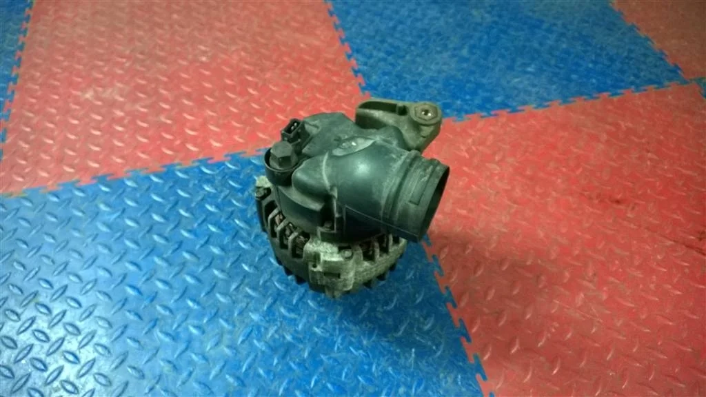 генератор BMW X5 E53  M54B30 231 лс 3.0i